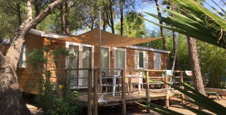 mobil home de luxe en camping en bord de mer dans le var
